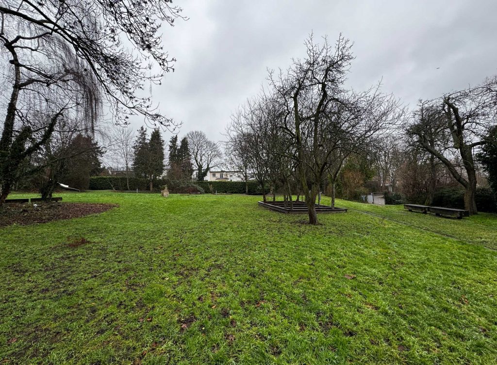 Park chillen Blick über die Wiese